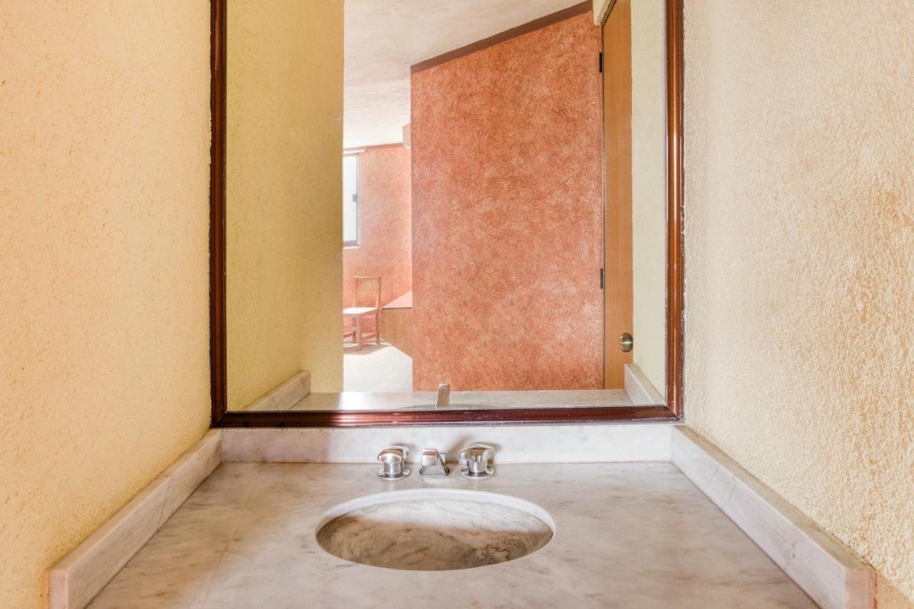 Capital O Hotel Valencia Puebla Eksteriør billede